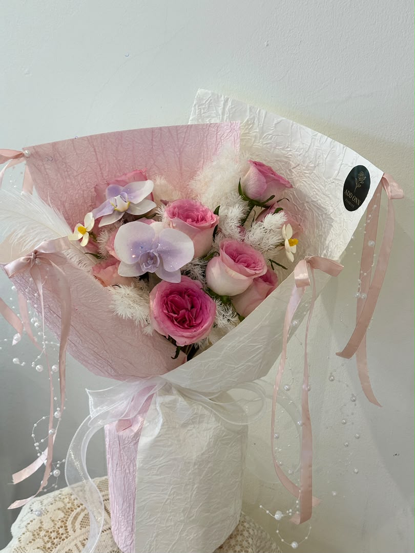 Rosy Fairy Whisper · 粉樱仙语花束