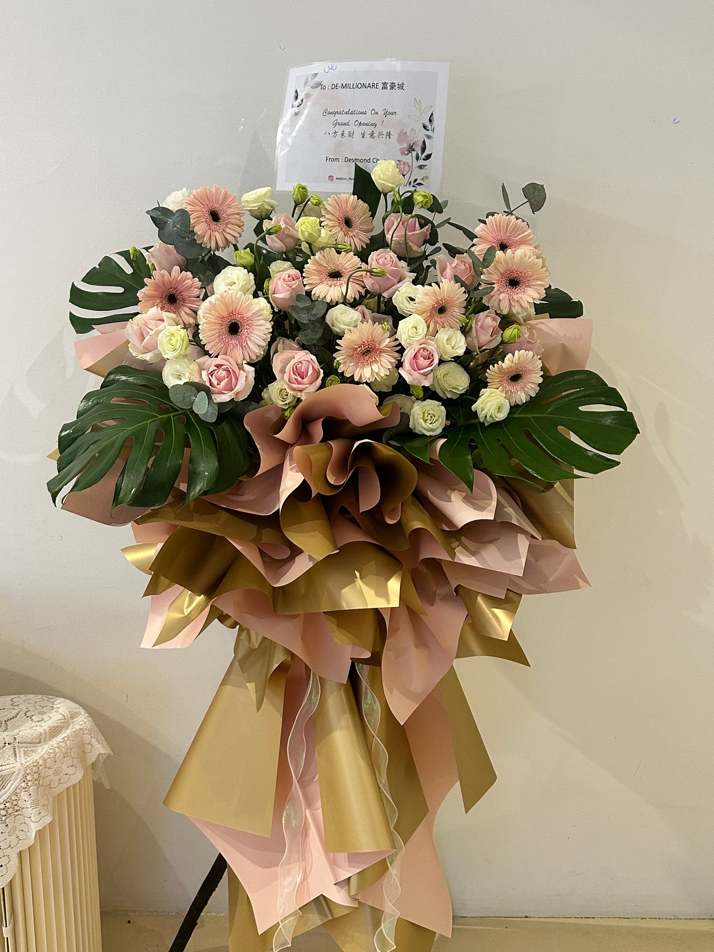 Elegant Bloom ·  雅致绽放