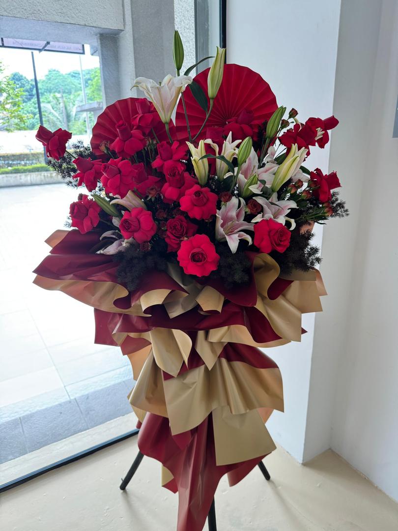 Prosperous Bloom · 盛世鸿运