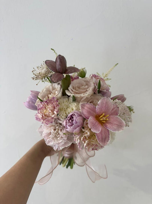 Blush Serenity · 幽绯柔绽