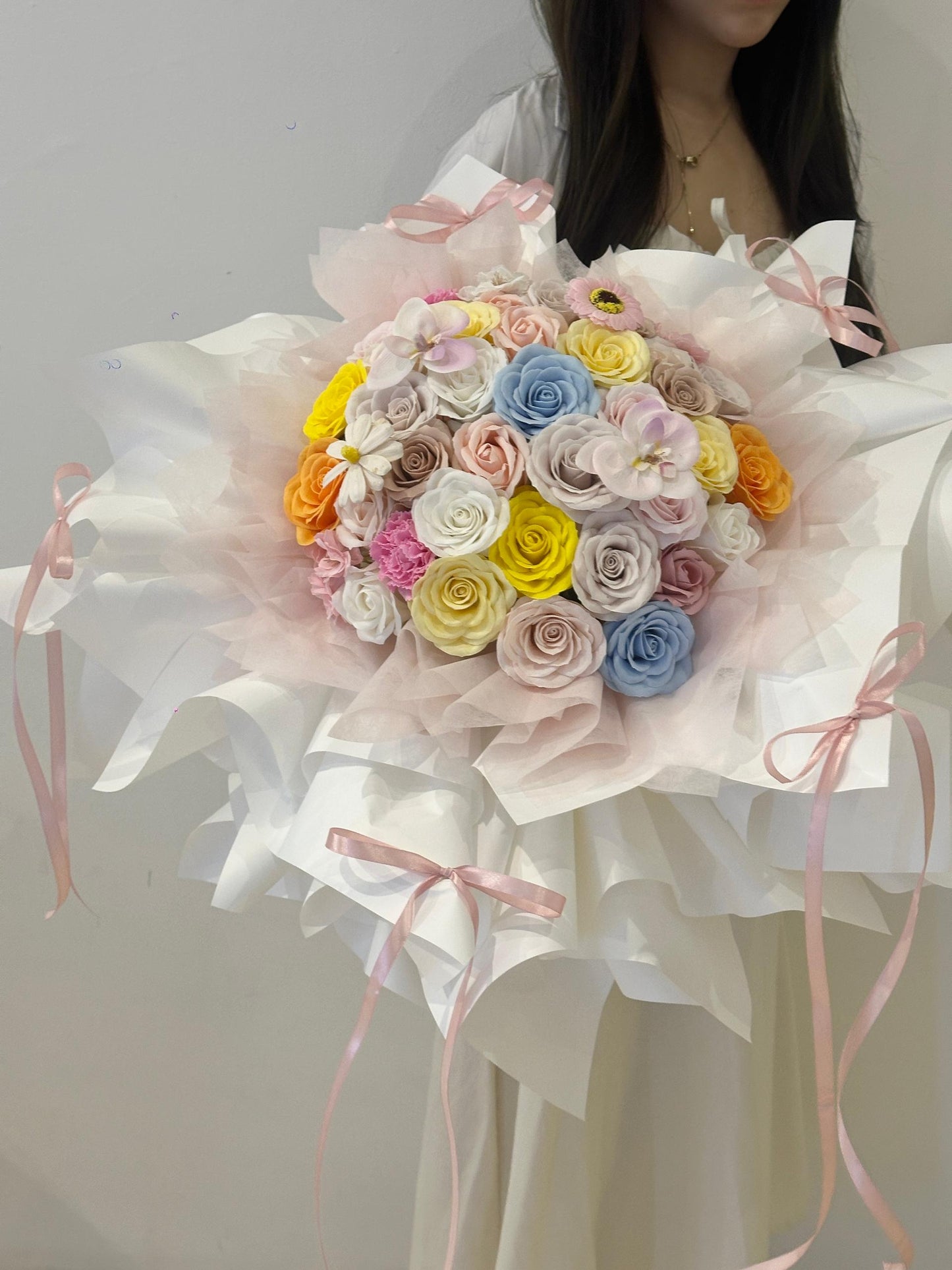 柔光花语 · Pastel Whisper Bloom (Soap Flower)