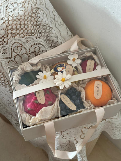 Premium Fruit Gift Box · 精选水果礼盒