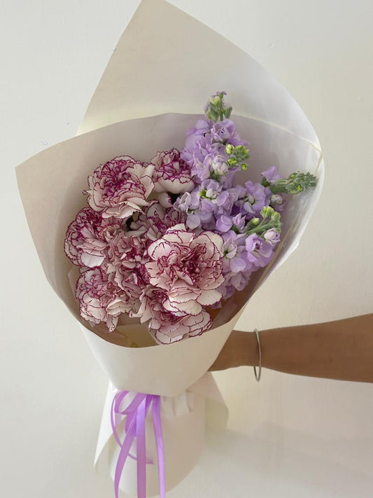 Soft Whisper Bouquet · 温柔低语花束