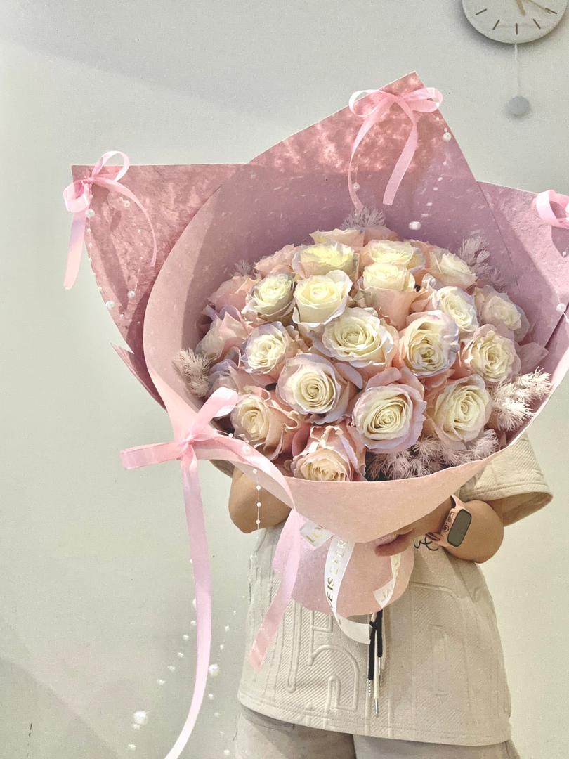 Blushing Love Bouquet｜粉雾之爱花束