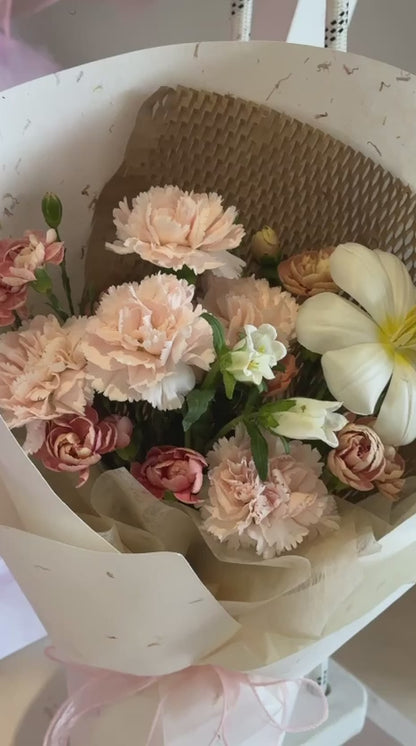 Ivory Blush Melody · 象牙粉韵花束