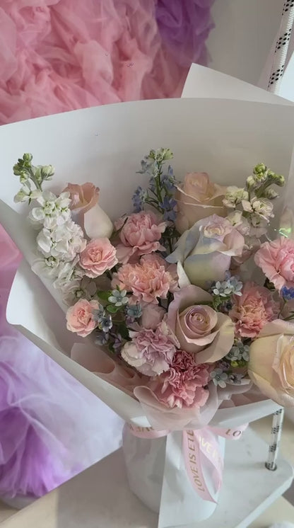 Soft Horizon Bouquet · 柔光天际花束
