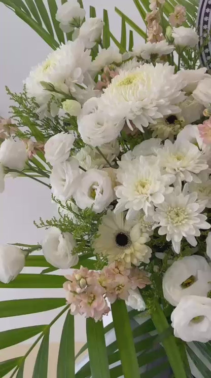 Serene Farewell · 清宁追思