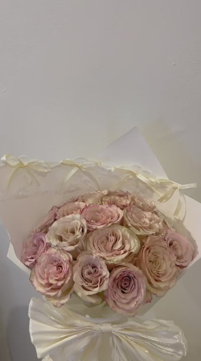 Blush Heirloom Bouquet · 奶油玫瑰典藏花束