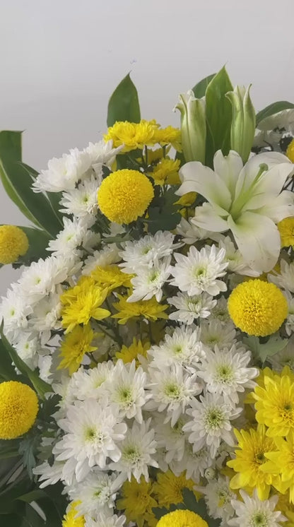 Calm Reverence Floral Stand · 安然致敬花篮