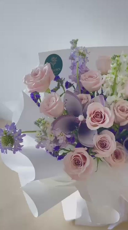 Blushing Fortune · 暖韵富贵