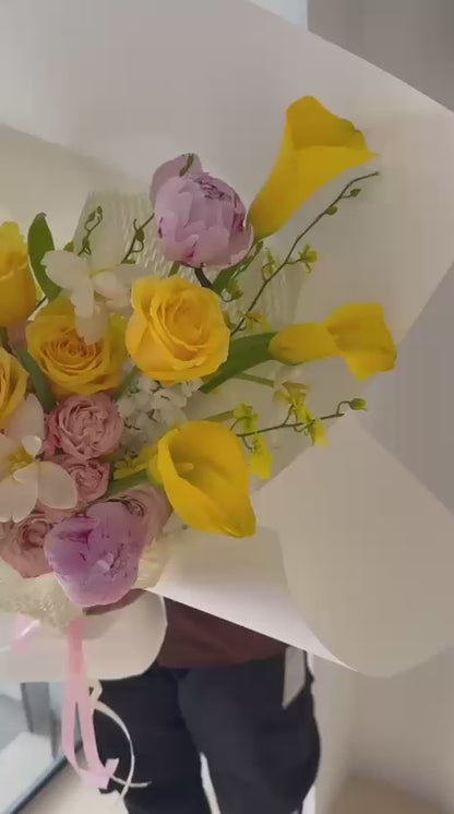 Morning Glow · 晨光花语