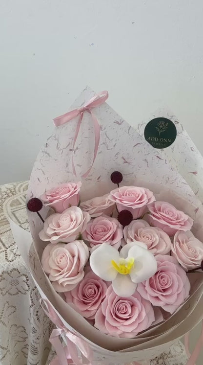 Blush Grace Bloom · 柔粉优雅香皂花束
