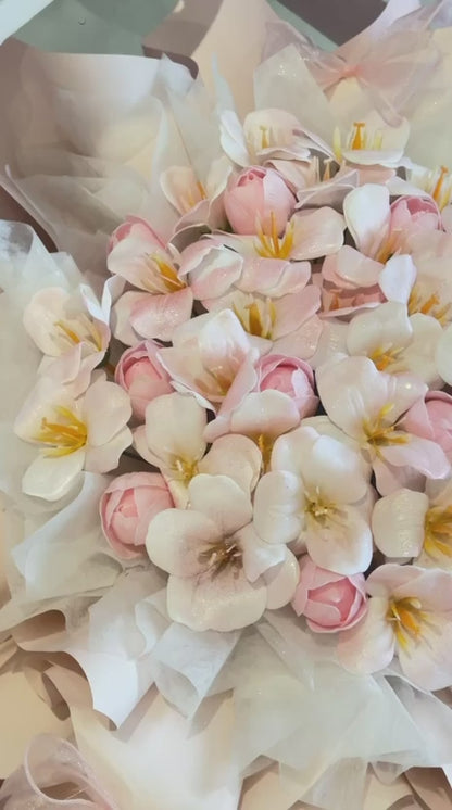 Blushing Tulip Reverie · 樱粉郁香花礼